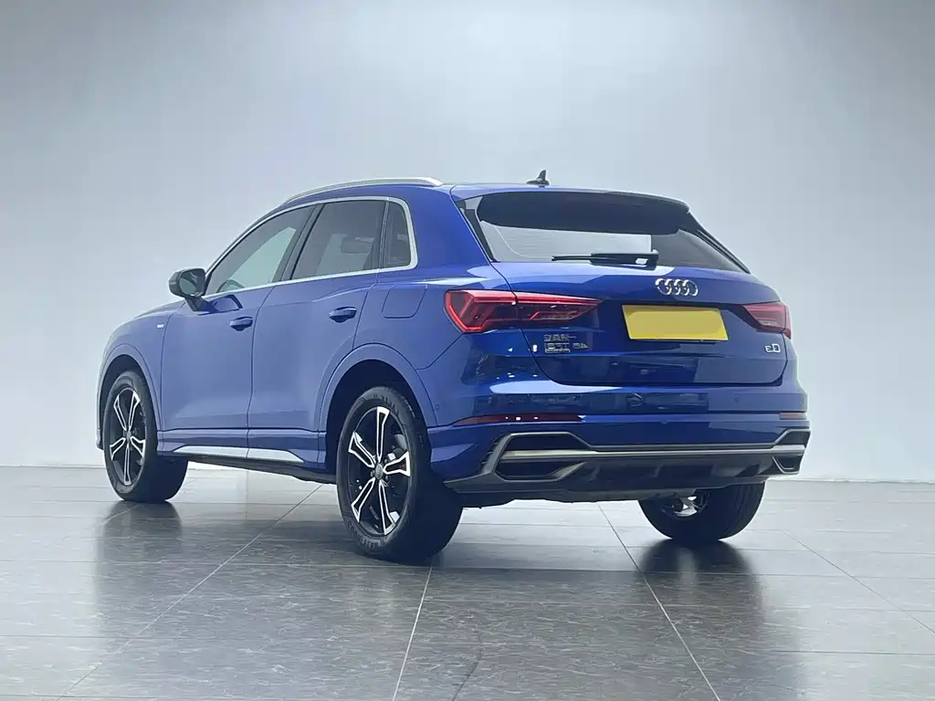Audi Q3 — фото 6