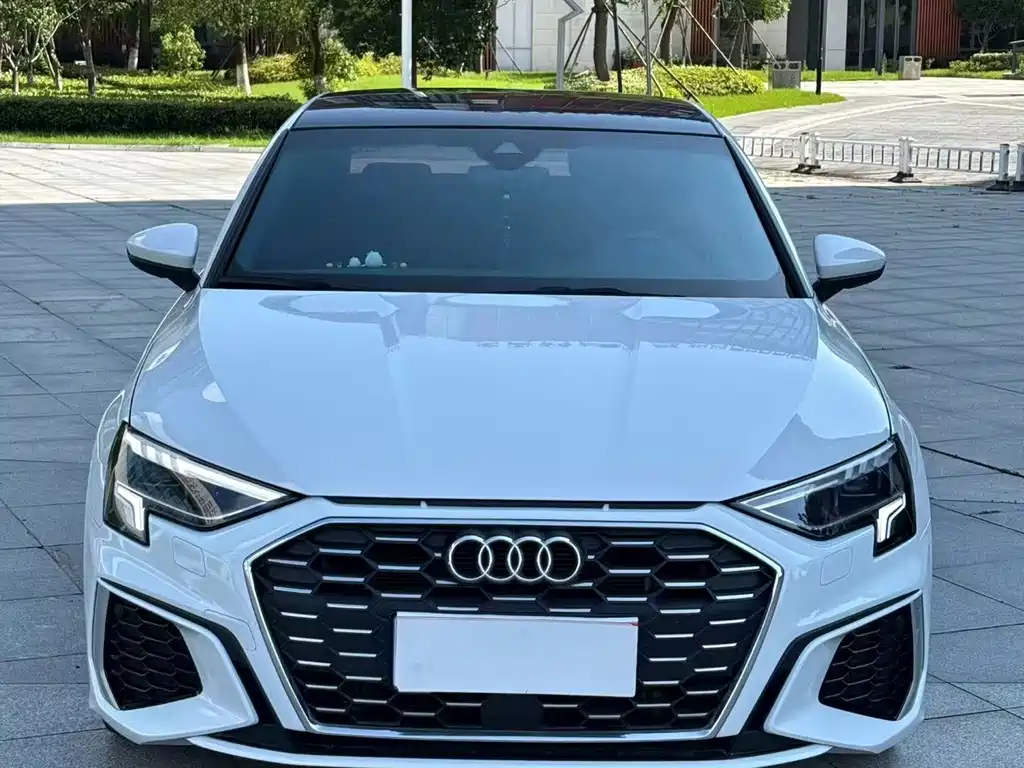 Audi A3 — фото 2