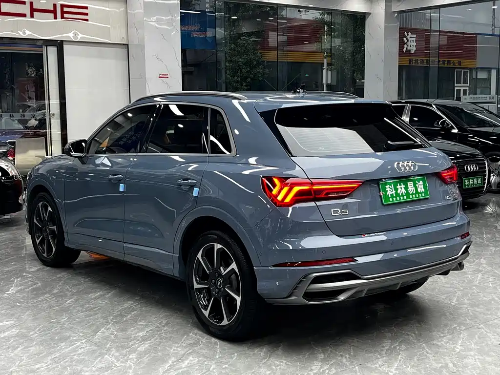 Audi Q3 — фото 6