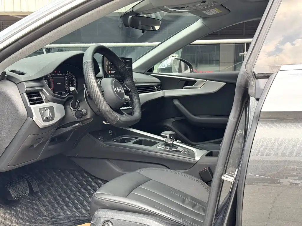 Audi A5 (Import) — фото 3