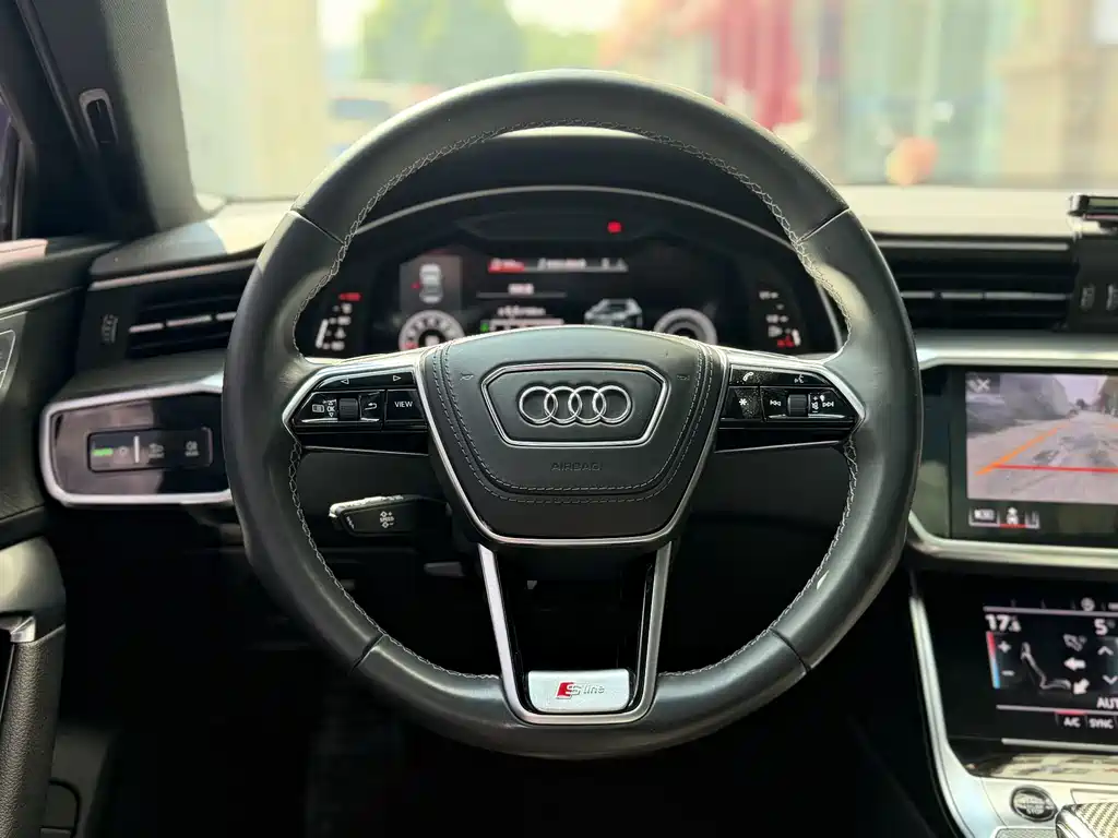Audi A6L — фото 5