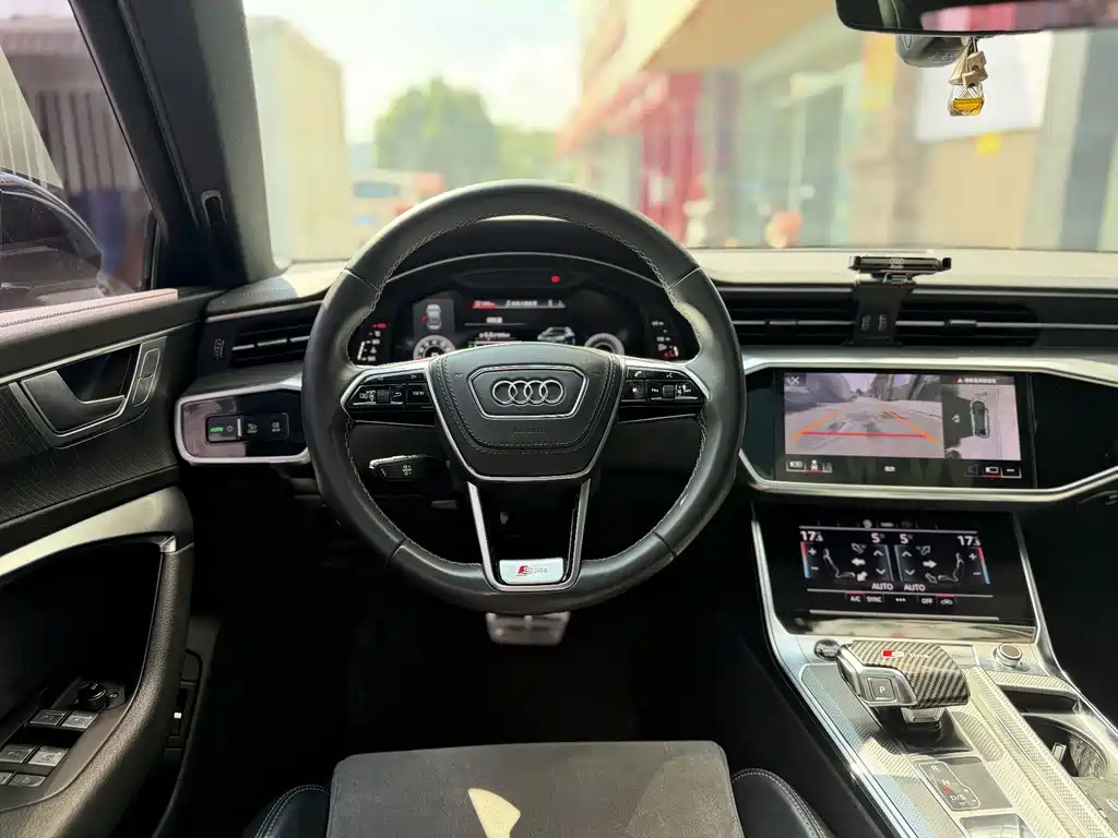 Audi A6L — фото 8