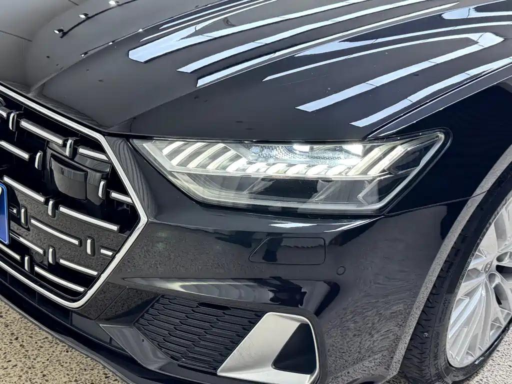 Audi A7L — фото 36
