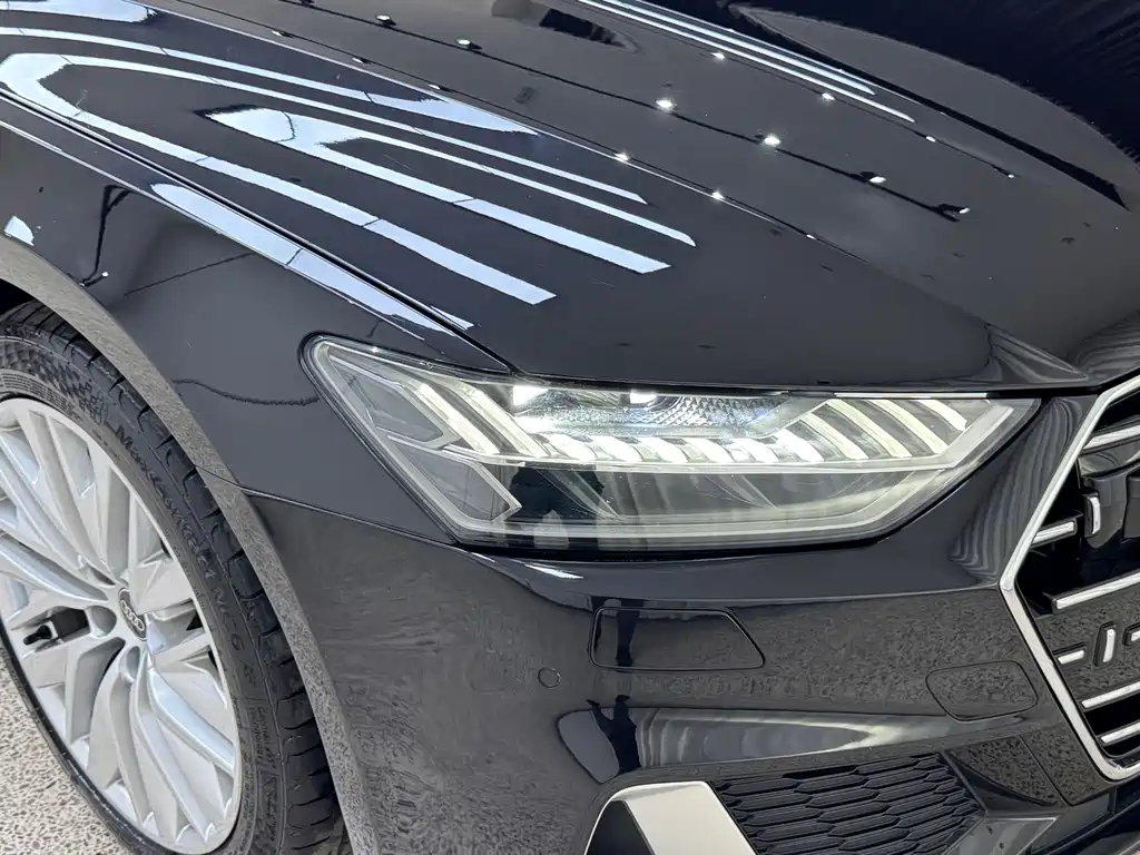 Audi A7L — фото 38