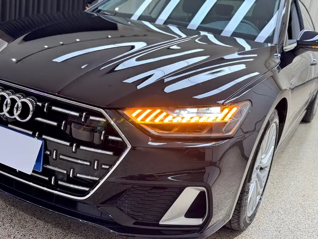Audi A7L — фото 39