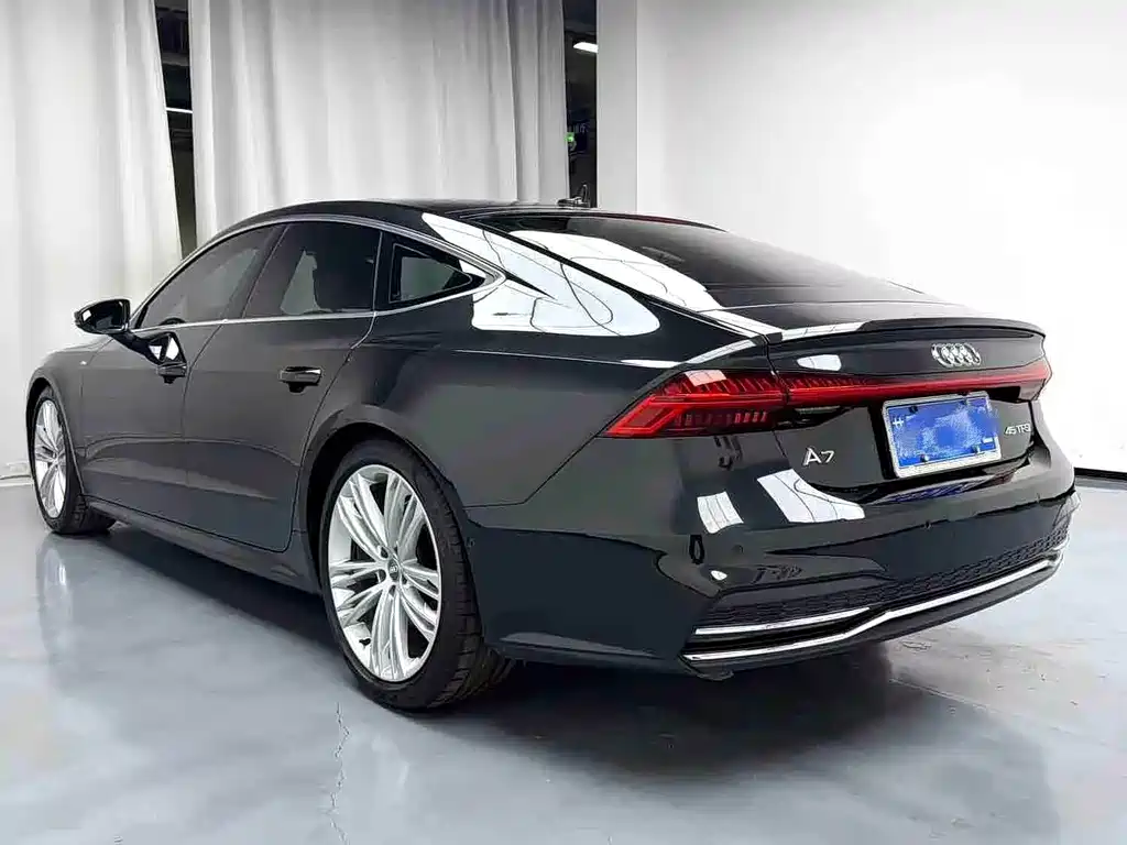 Audi A7 — фото 6