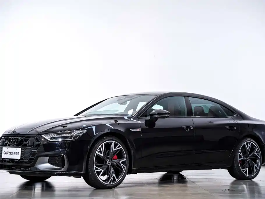 Audi A7L — фото 2