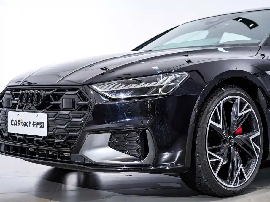 Audi A7L — фото 3