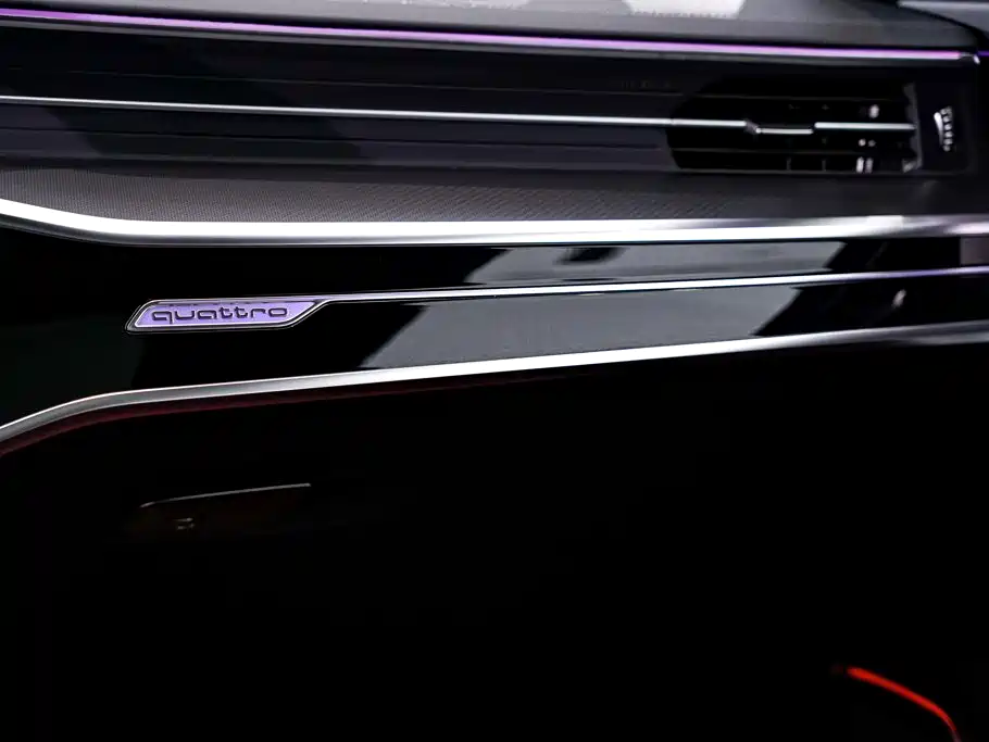 Audi A7L — фото 28