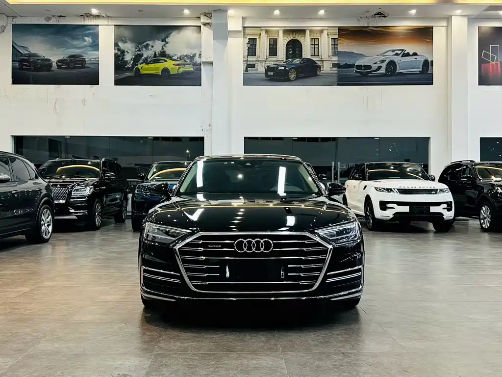 Audi A8 — фото 2