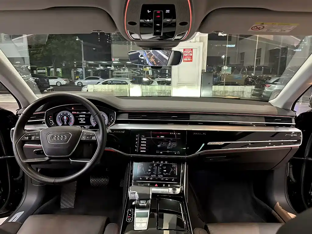 Audi A8 — фото 9