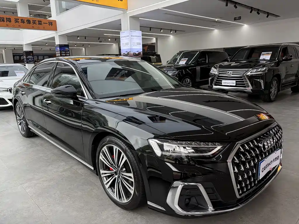 Audi A8 — фото 3