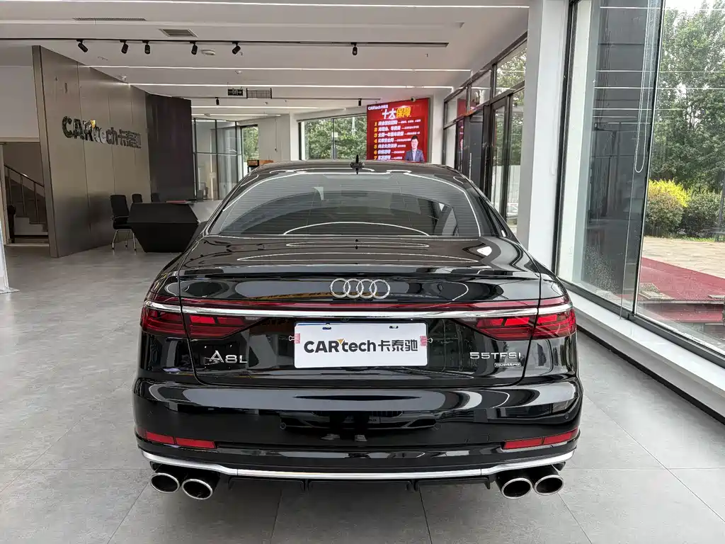 Audi A8 — фото 4