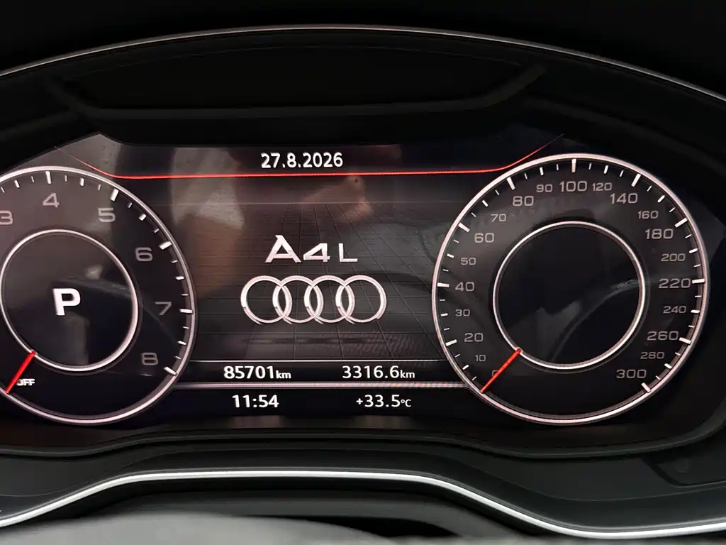 Audi A4L — фото 10