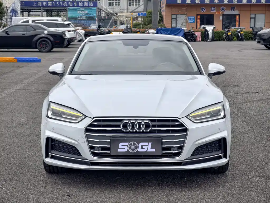 Audi A5 (Import) — фото 2
