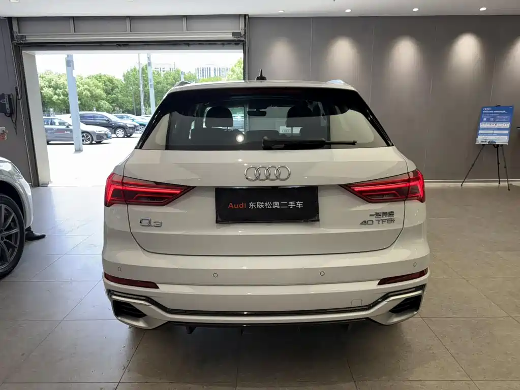 Audi Q3 — фото 6