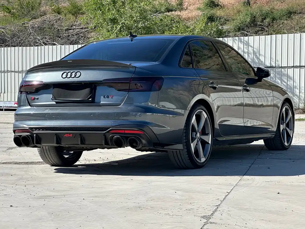 Audi S4 — фото 9