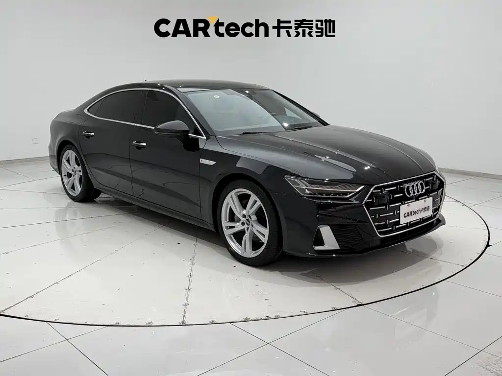 Audi A7L — фото 2