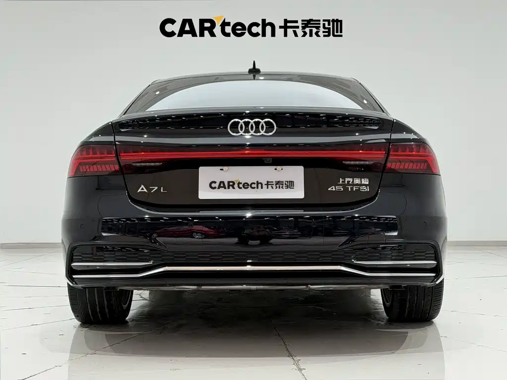 Audi A7L — фото 6