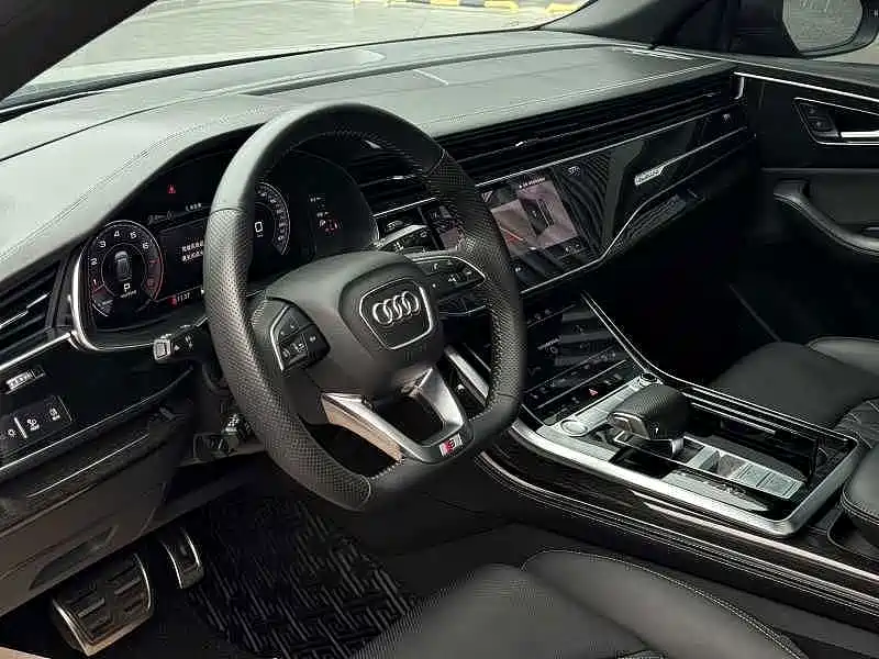 Audi Q8 — фото 5