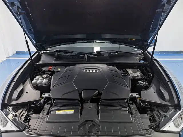 Audi Q8 — фото 15