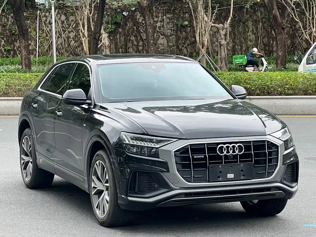 Audi Q8 — фото 3
