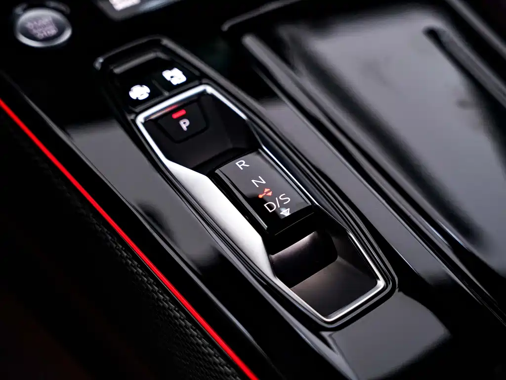 Audi A6L — фото 27