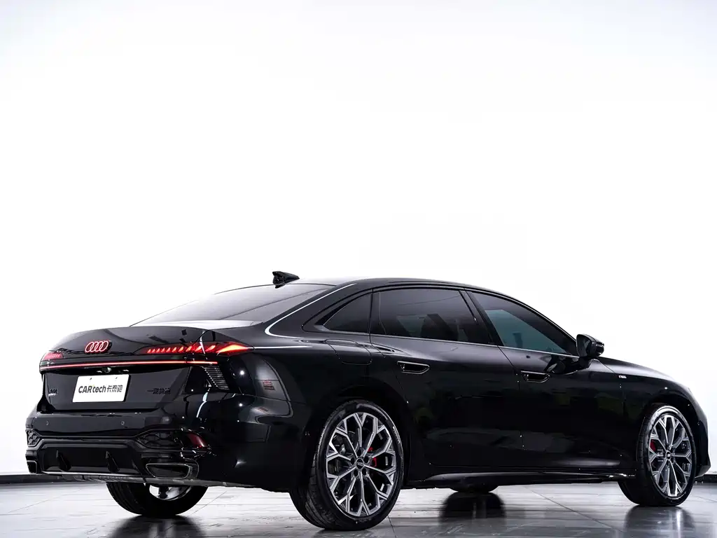 Audi A6L — фото 7
