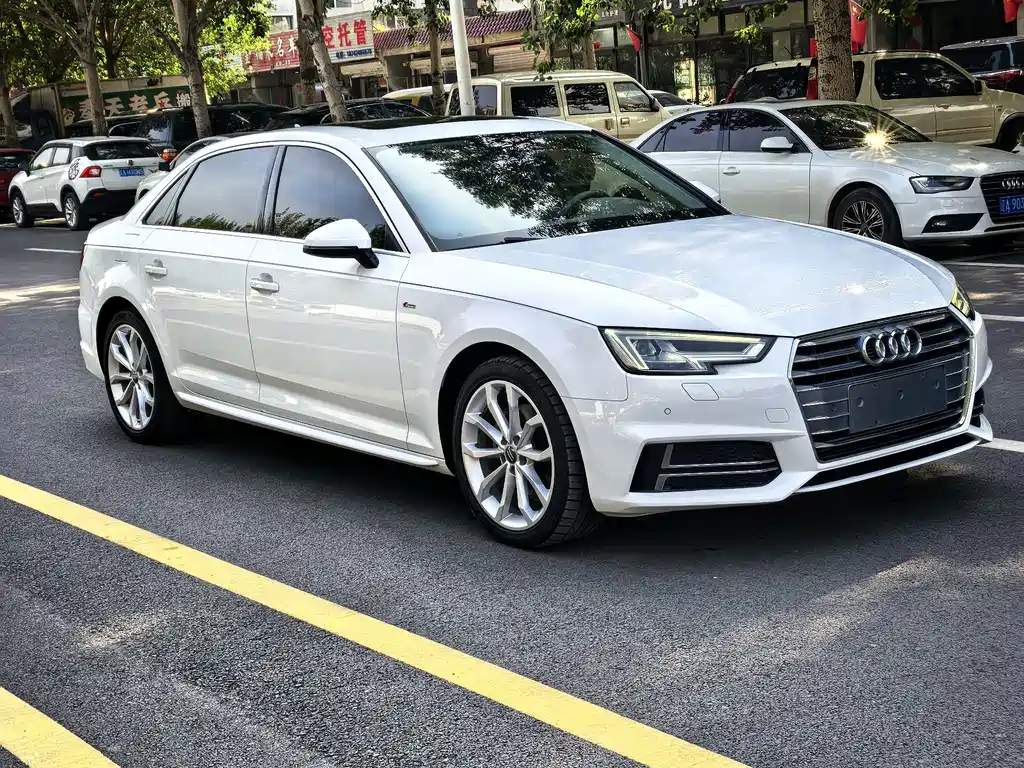 Audi A4L — фото 3