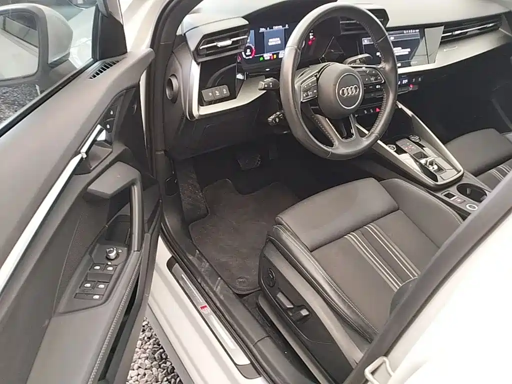 Audi A3 — фото 16