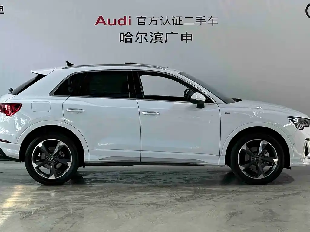 Audi Q3 — фото 5