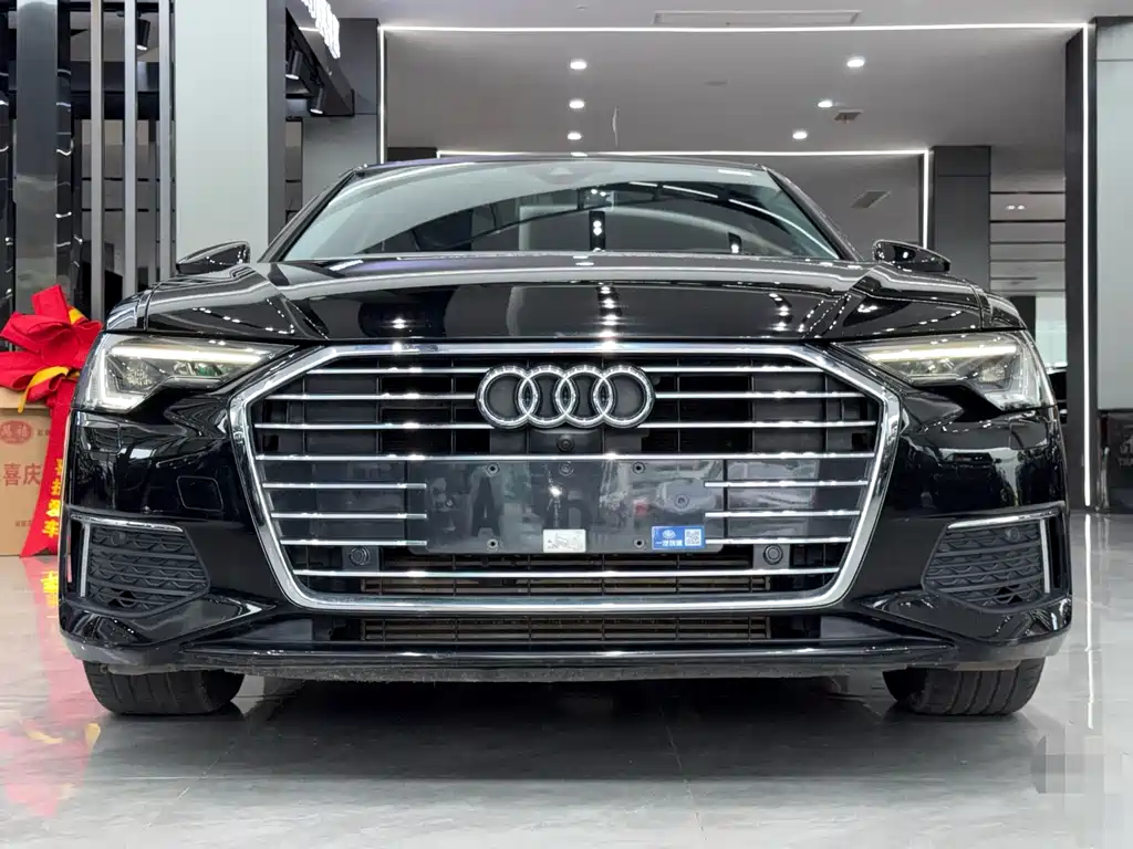 Audi A6L — фото 2