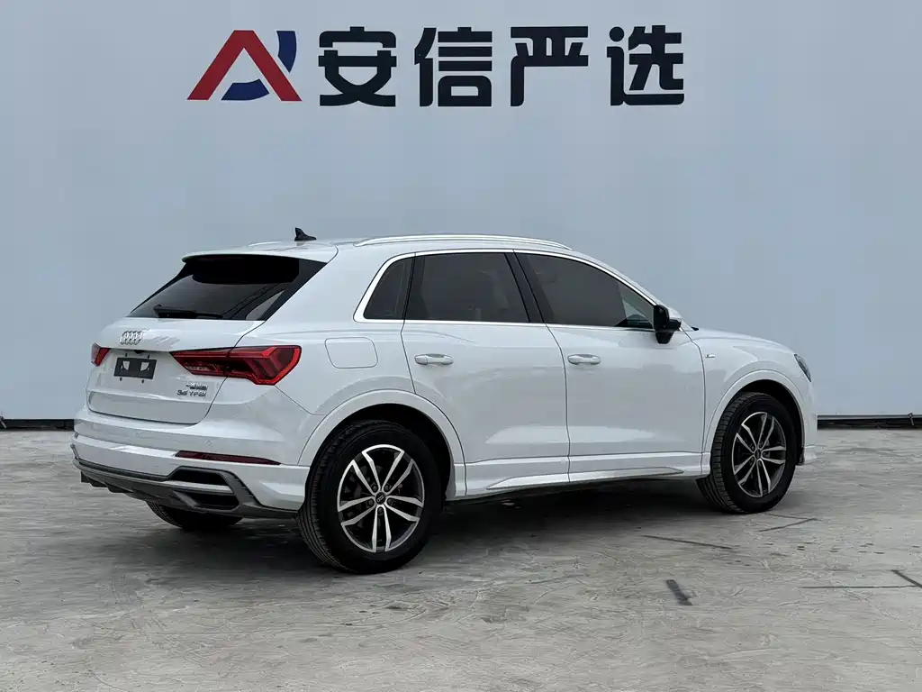 Audi Q3 — фото 4