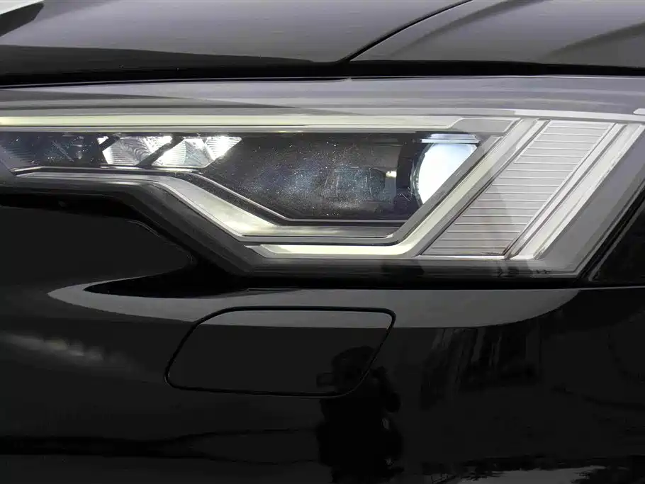 Audi A6L New Energy — фото 14