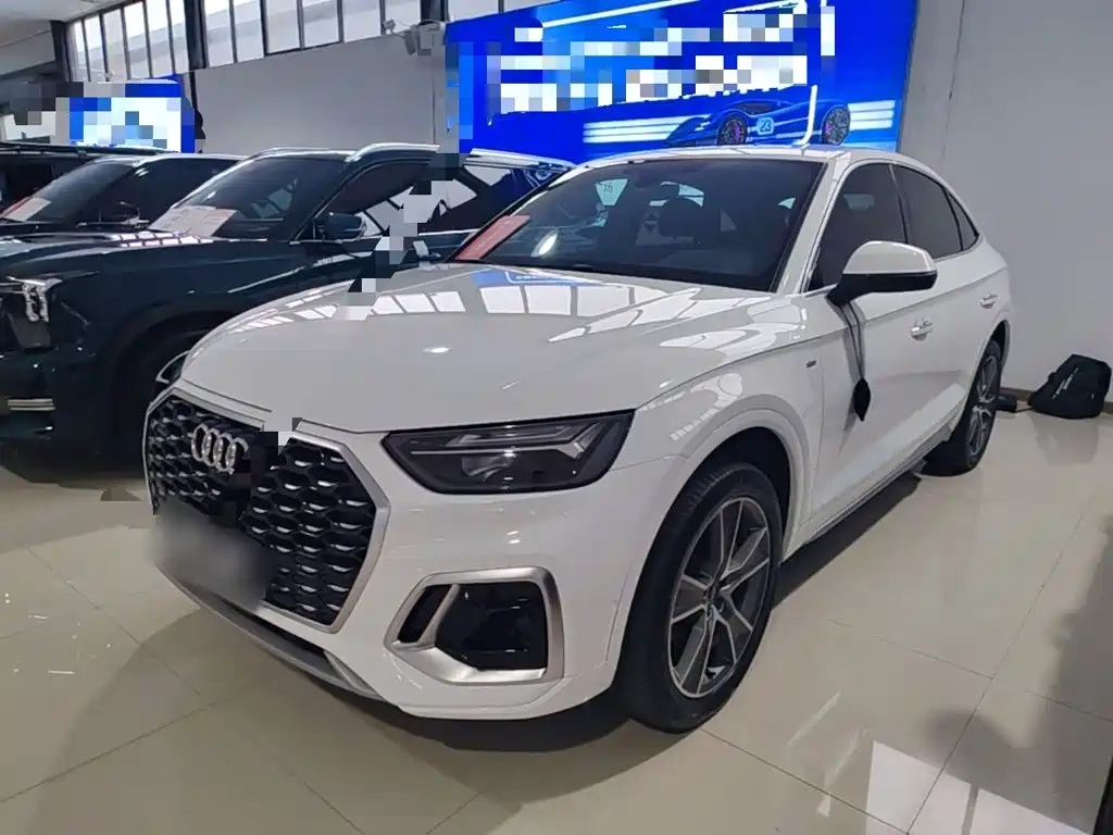 Audi Q5L Sportback — фото 2