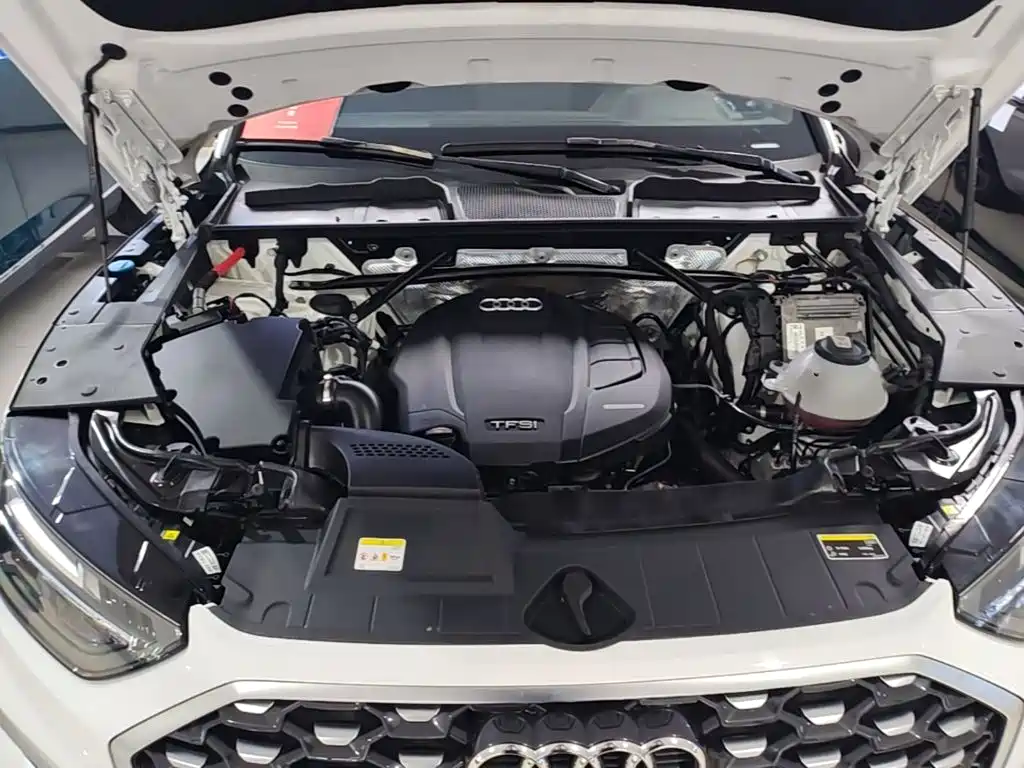 Audi Q5L Sportback — фото 20