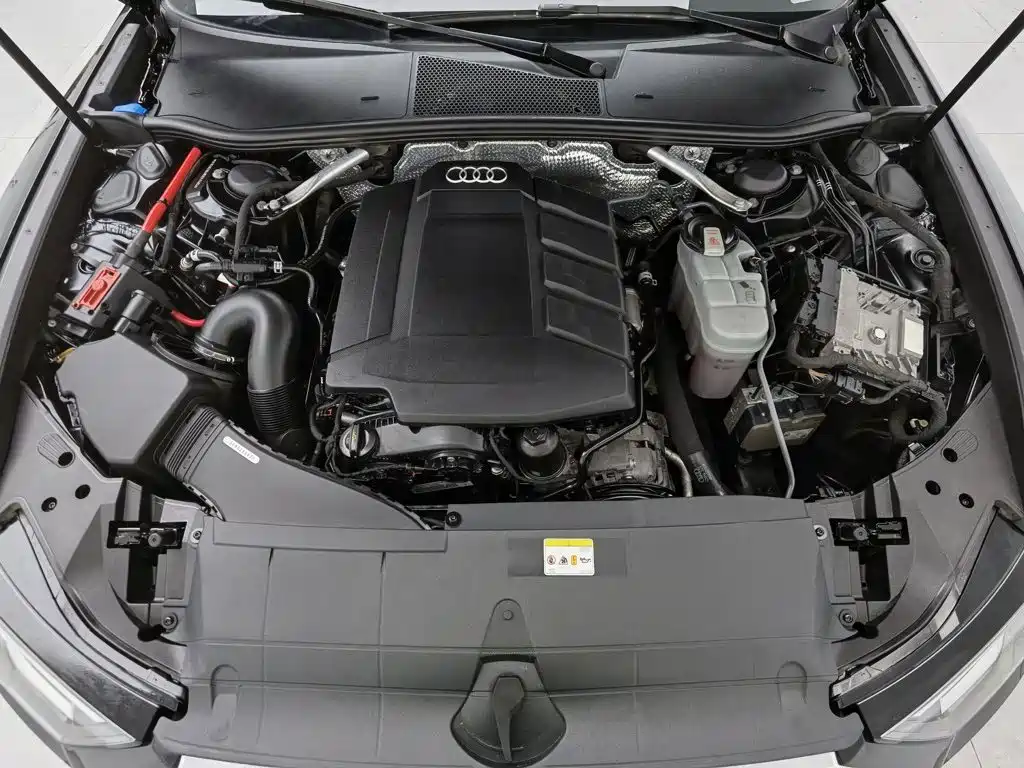 Audi A6L — фото 6