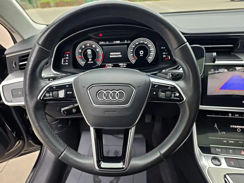 Audi A6L — фото 9
