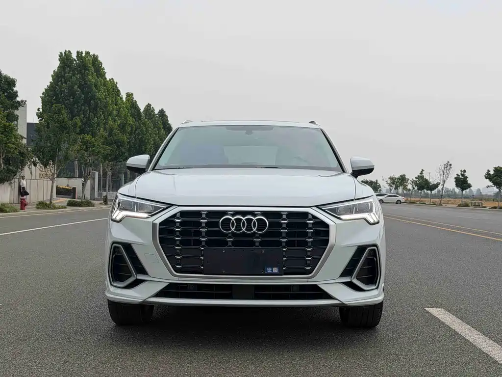 Audi Q3 — фото 2