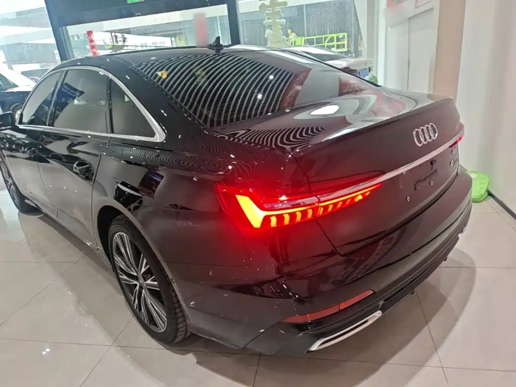 Audi A6L — фото 5