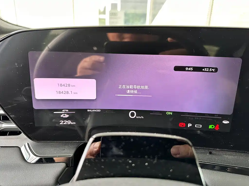 Audi Q6L e-tron — фото 3
