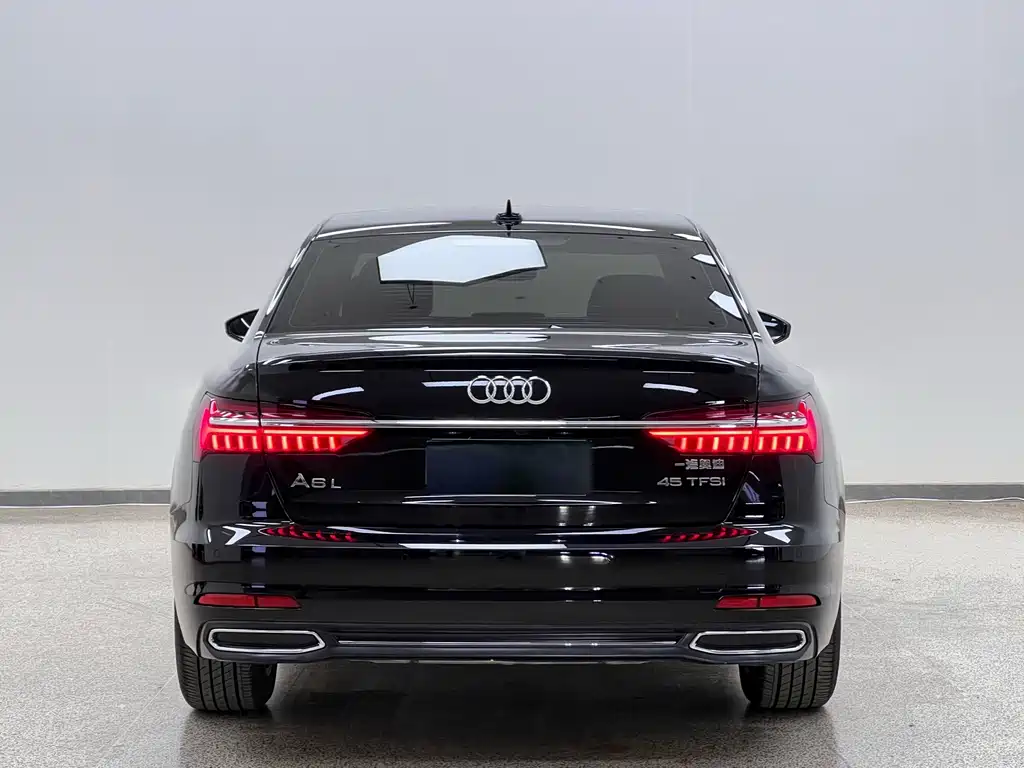 Audi A6L — фото 6