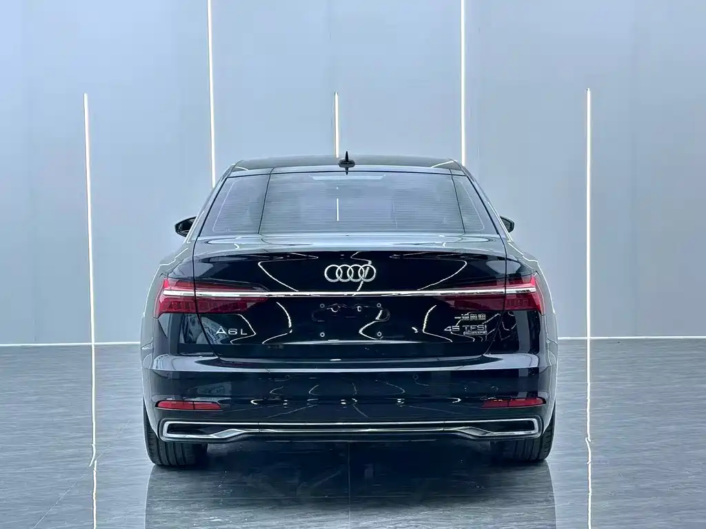 Audi A6L — фото 14
