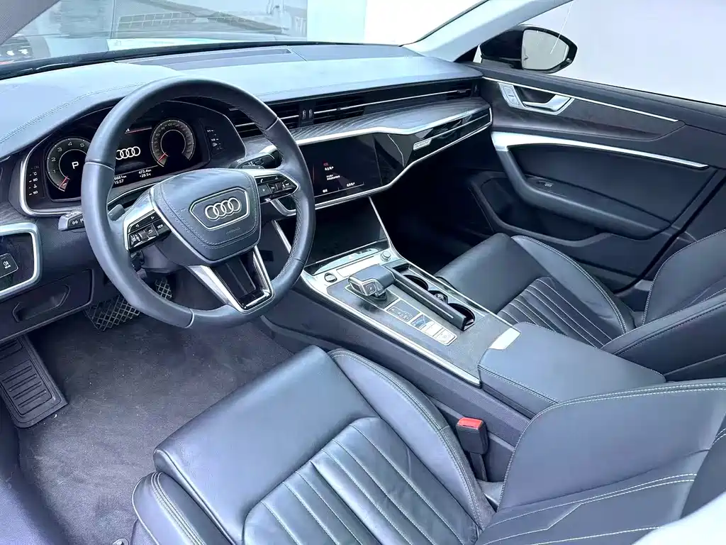 Audi A6L — фото 5