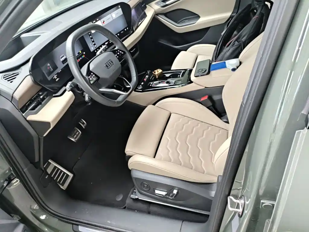 Audi Q6L e-tron — фото 15