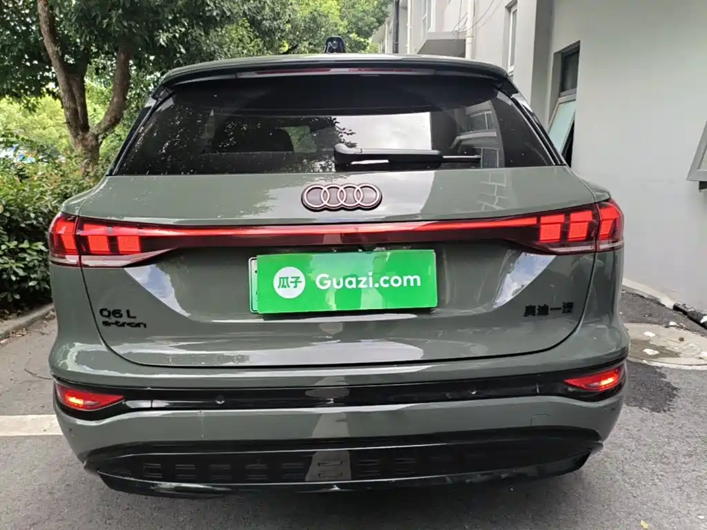 Audi Q6L e-tron — фото 6