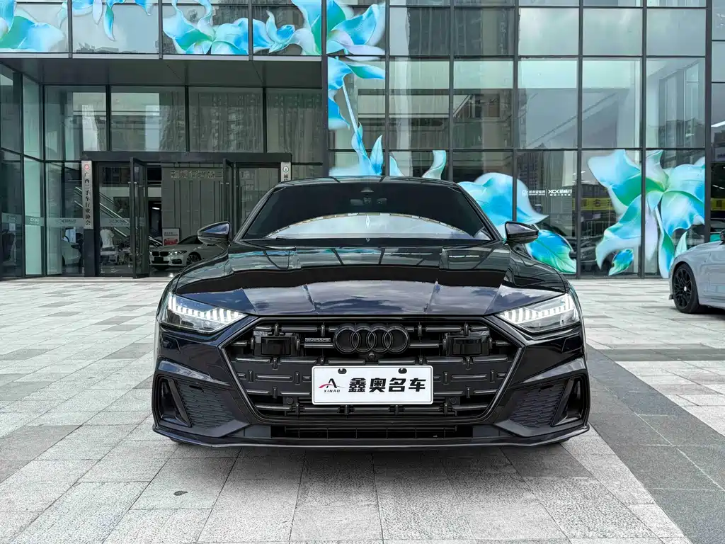 Audi A7L — фото 2