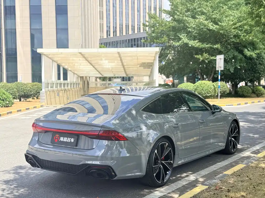 Audi A7 — фото 6