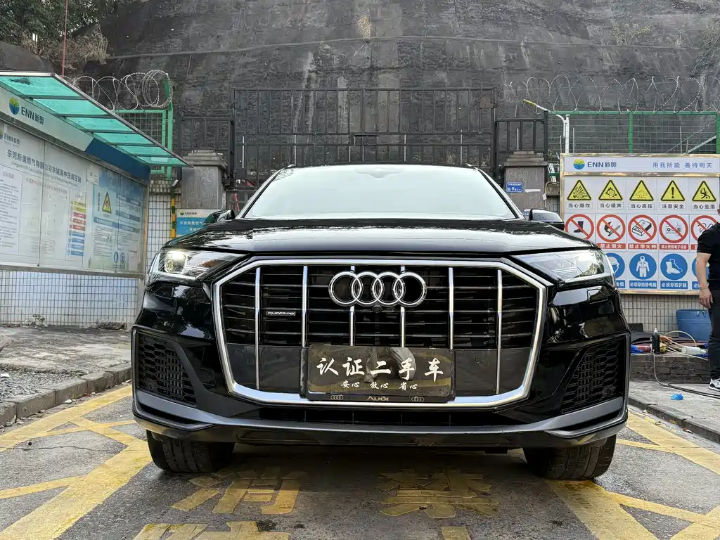 Audi Q7 — фото 2
