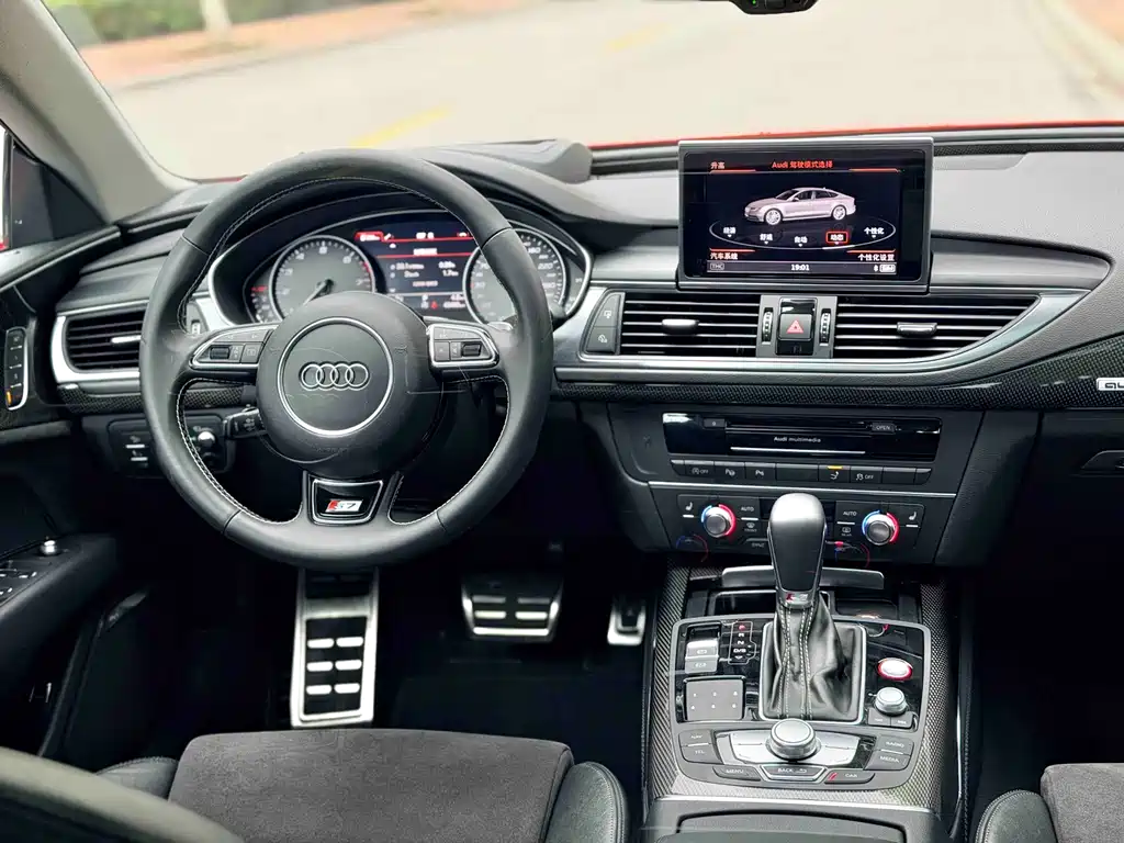 Audi S7 — фото 6